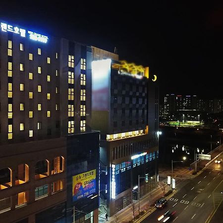New Grand Hotel Jinju Ngoại thất bức ảnh
