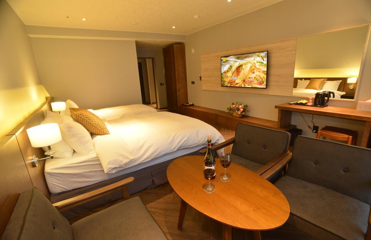 New Grand Hotel Jinju Ngoại thất bức ảnh